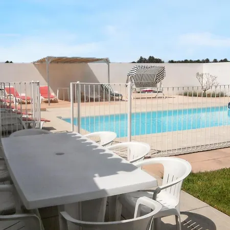 Charmante A Avec Piscine Privee Villa Meynes